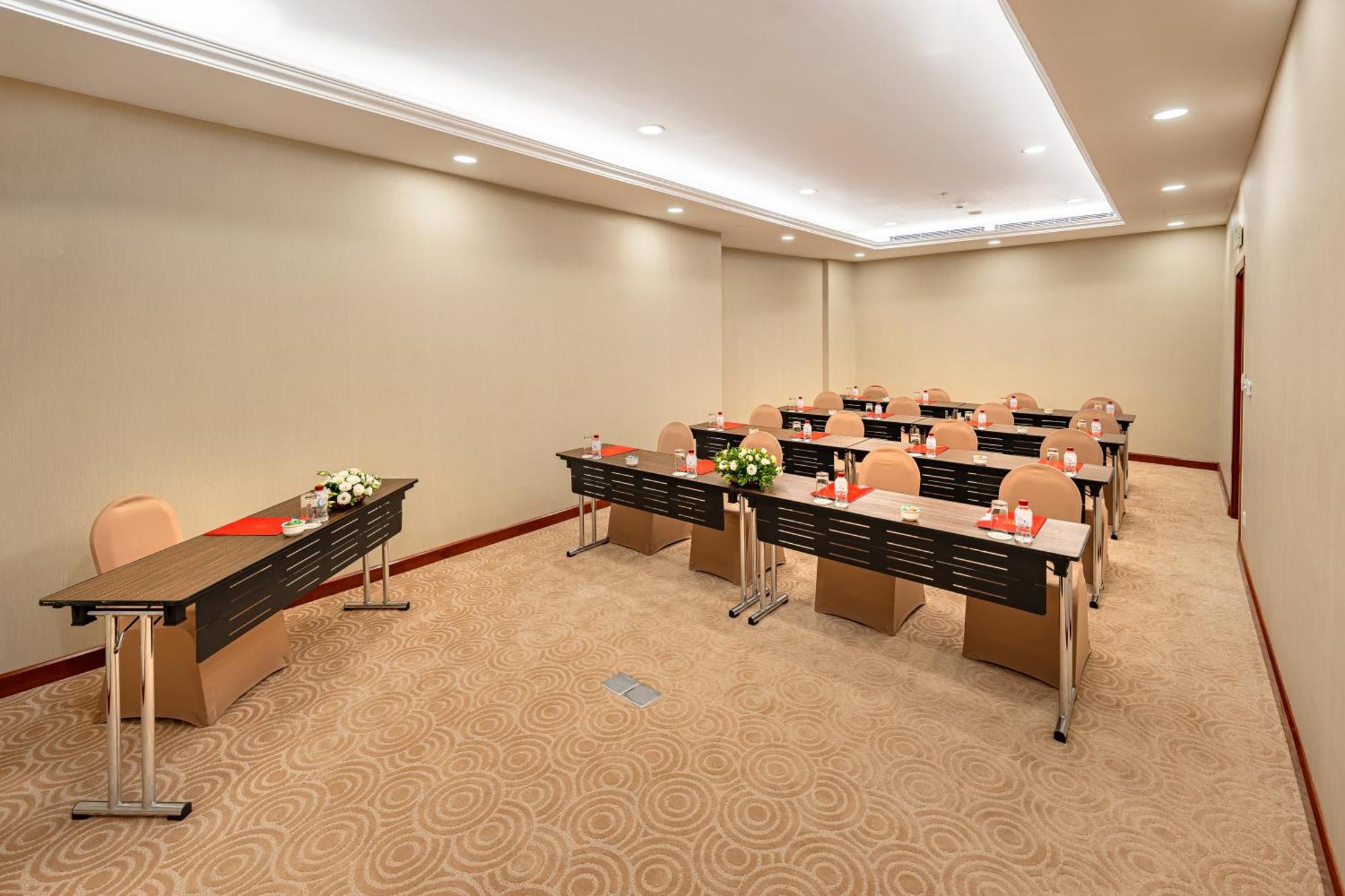 Saigon Prince Hotel Хошимін Екстер'єр фото