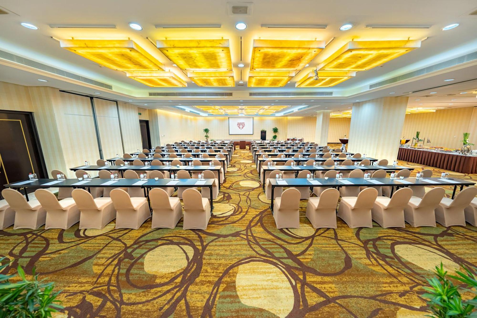 Saigon Prince Hotel Хошимін Екстер'єр фото